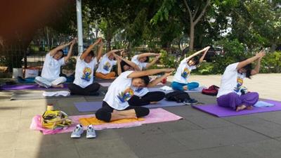 Yoga di Alam Terbuka