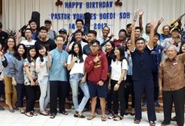 Selamat Ulang Tahun Ke-52, Pastor Boedi!