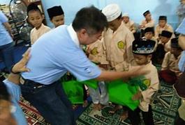 Berbagi Kasih Untuk Anak Yatim Nuruul Falaah - Aksi Nyata SKK